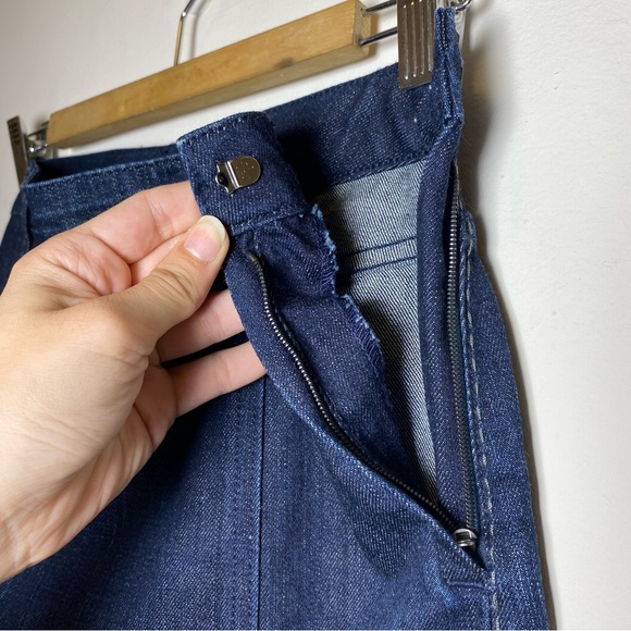 ST. JOHN SPORT Double Front Slit Mini Denim Skirt Dark Wash Navy/Black Sz Small - Picture 7 of 12